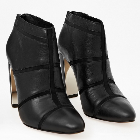 French Connection Shoes - SOLD French Connection Maddy Ankle Boots LEATHER